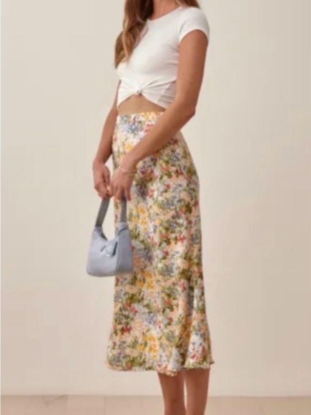 Reformation Bea Skirt 
Color:
Countryside